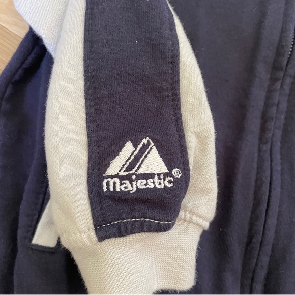 Majestic Yankees Hooded Jacket Authentic Team Colors Navy Gray Size 24 M… - Picture 3 of 8